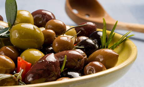 Изысканные блюда с оливковым маслом