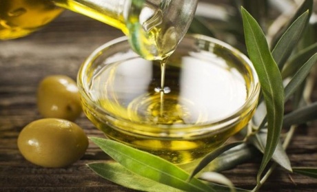 Оливковое масло вместо косметических средств