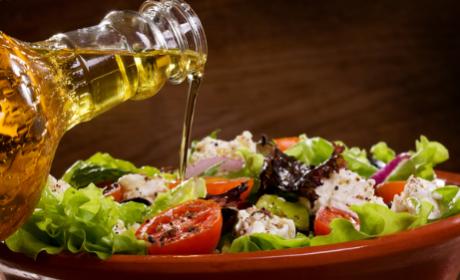 Вкусные салаты с оливками к празднику