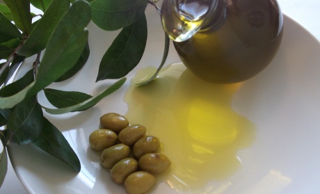 Оливковое масло: способ применения для беременных и малышей